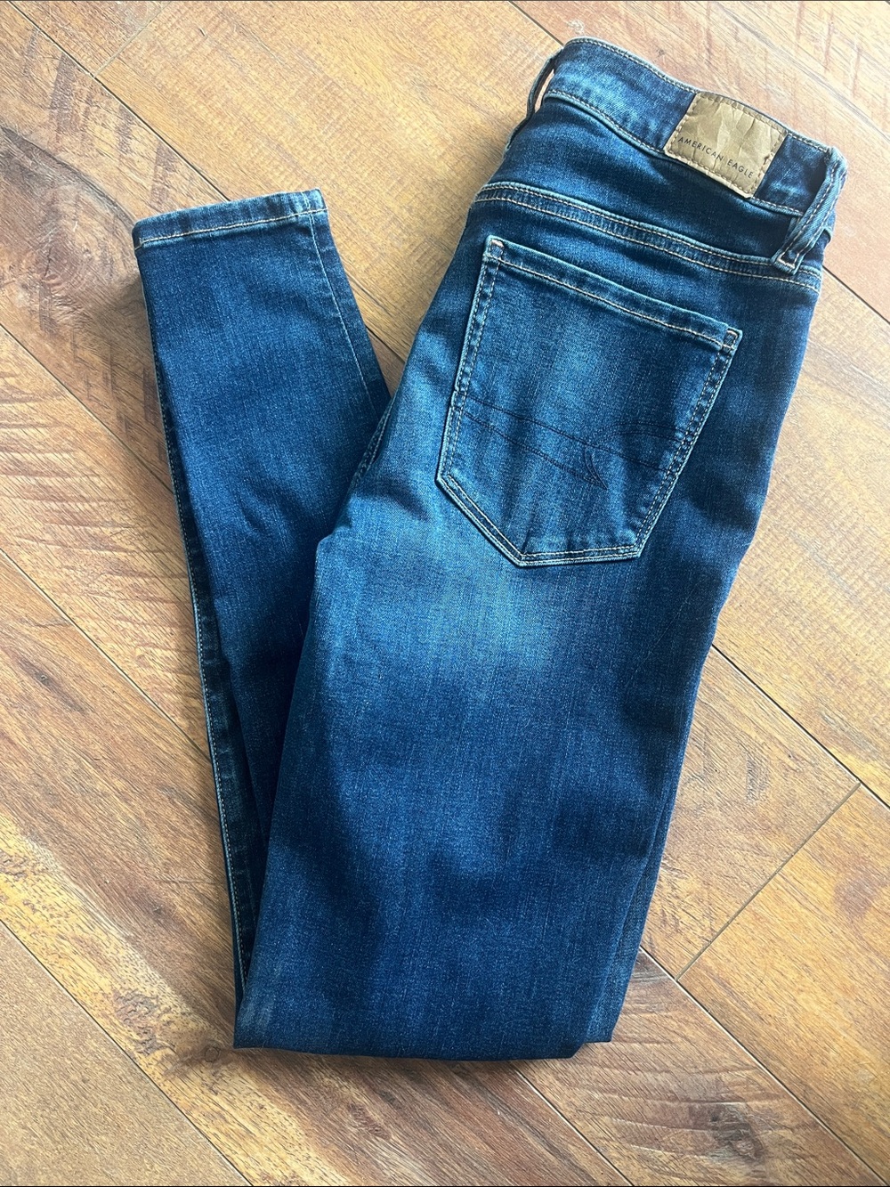 American Eagle Dark Blue Women's Skinny Jeans - Classic Stretch Denim
